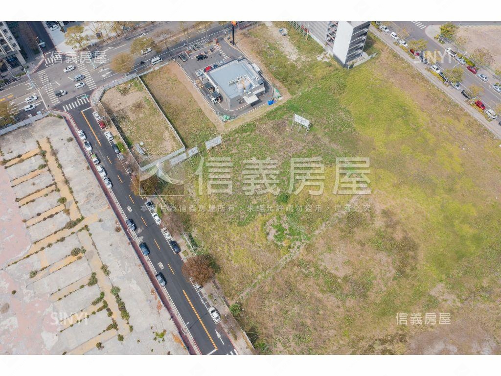 １４期商五坪效佳朝南美地房屋室內格局與周邊環境