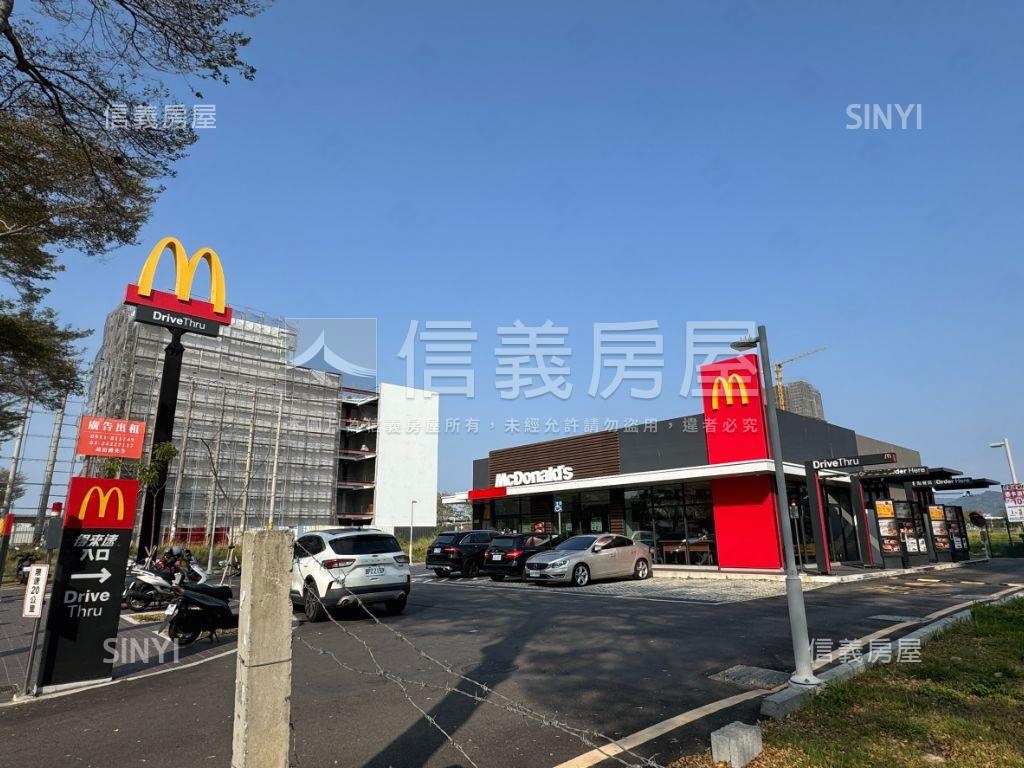 １４期商五坪效佳朝南美地房屋室內格局與周邊環境