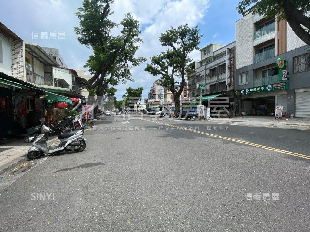 前鎮正路土地房屋室內格局與周邊環境