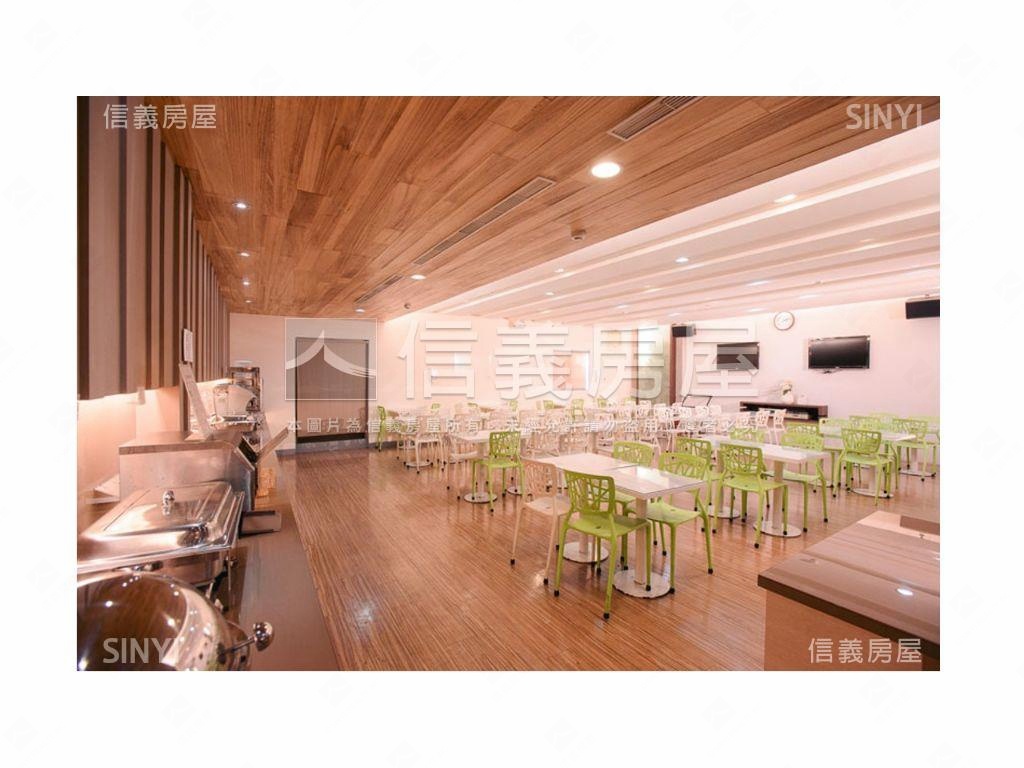 高雄新站商圈旅店房屋室內格局與周邊環境
