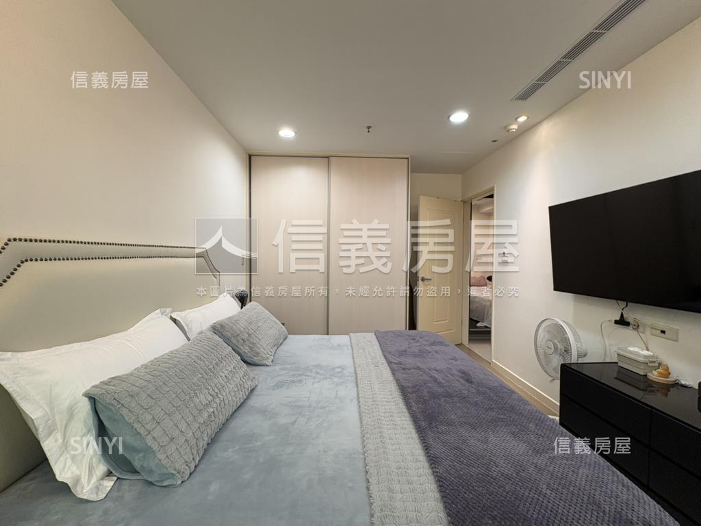 伯爵晶鑽美２房房屋室內格局與周邊環境