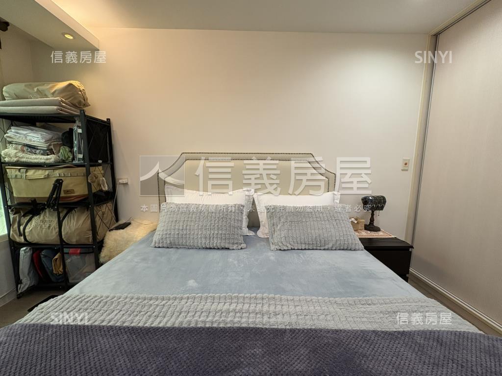 伯爵晶鑽美２房房屋室內格局與周邊環境