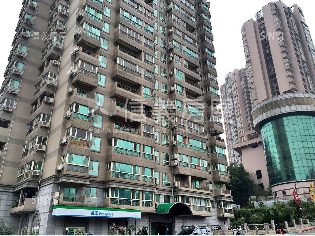 伯爵晶鑽美２房房屋室內格局與周邊環境