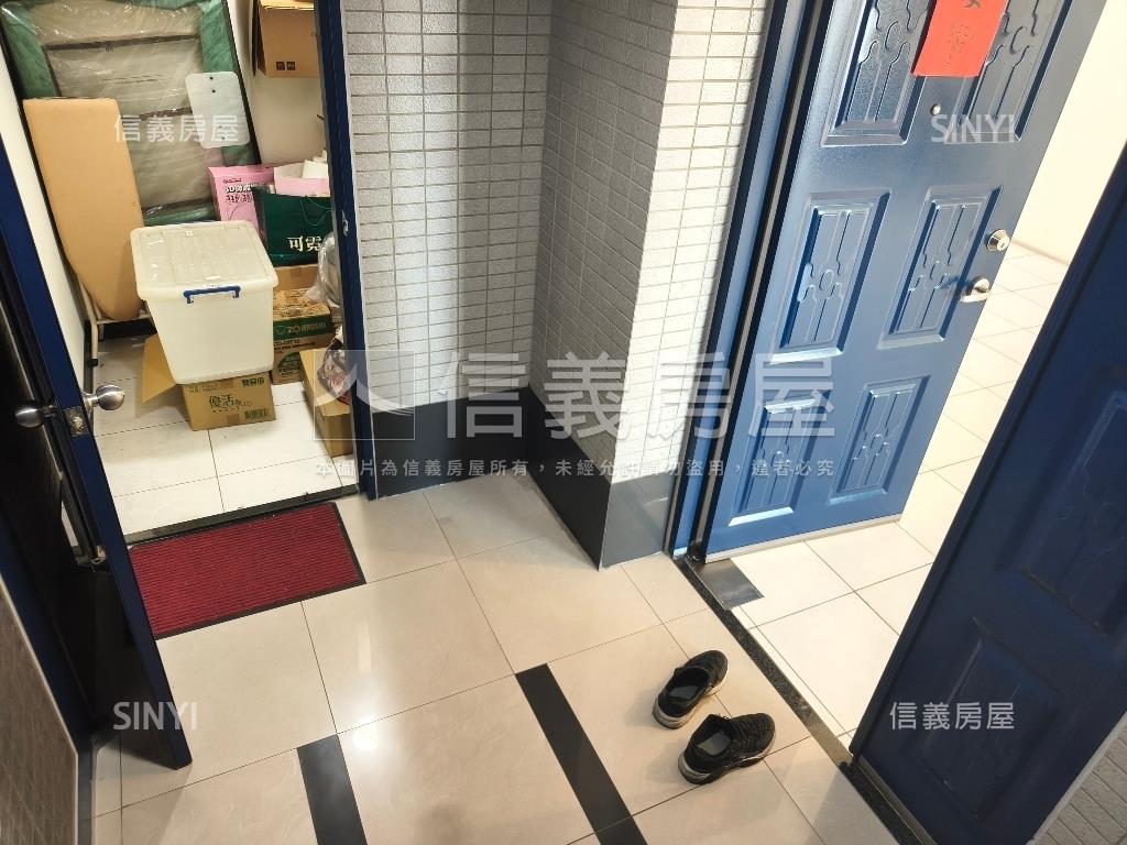 近美麗島捷運高樓３房平車房屋室內格局與周邊環境