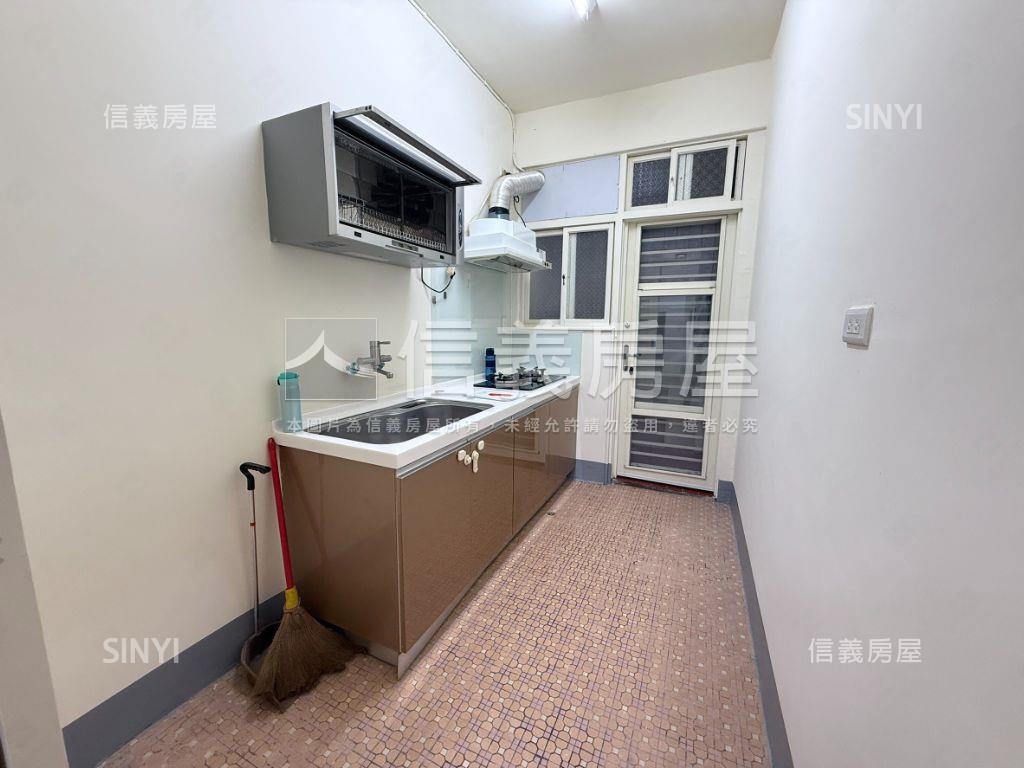 景興路５３巷方正１Ｆ房屋室內格局與周邊環境