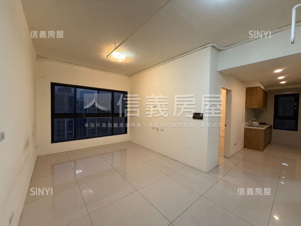 南勢指標精美三房車位房屋室內格局與周邊環境