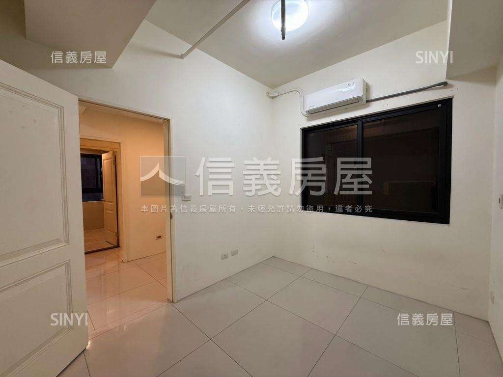 南勢指標精美三房車位房屋室內格局與周邊環境