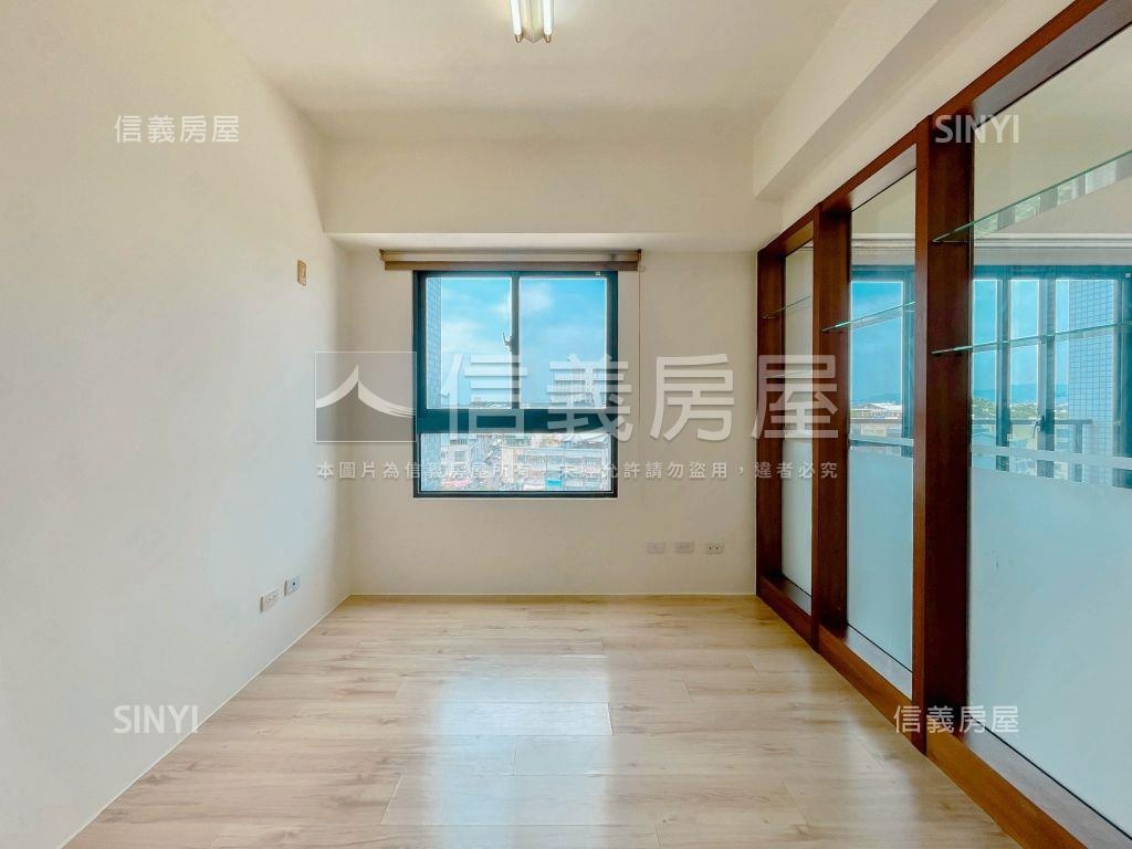 大雅微笑城市三房休旅車位房屋室內格局與周邊環境