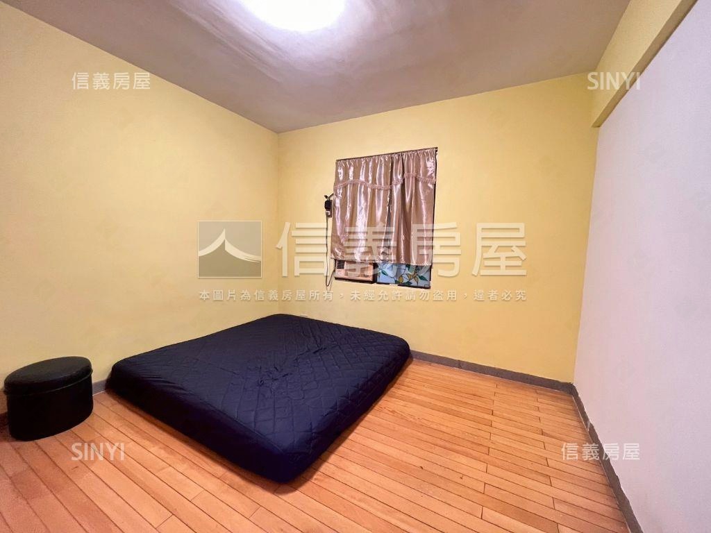 楠梓巷弄近商圈溫馨大四房房屋室內格局與周邊環境