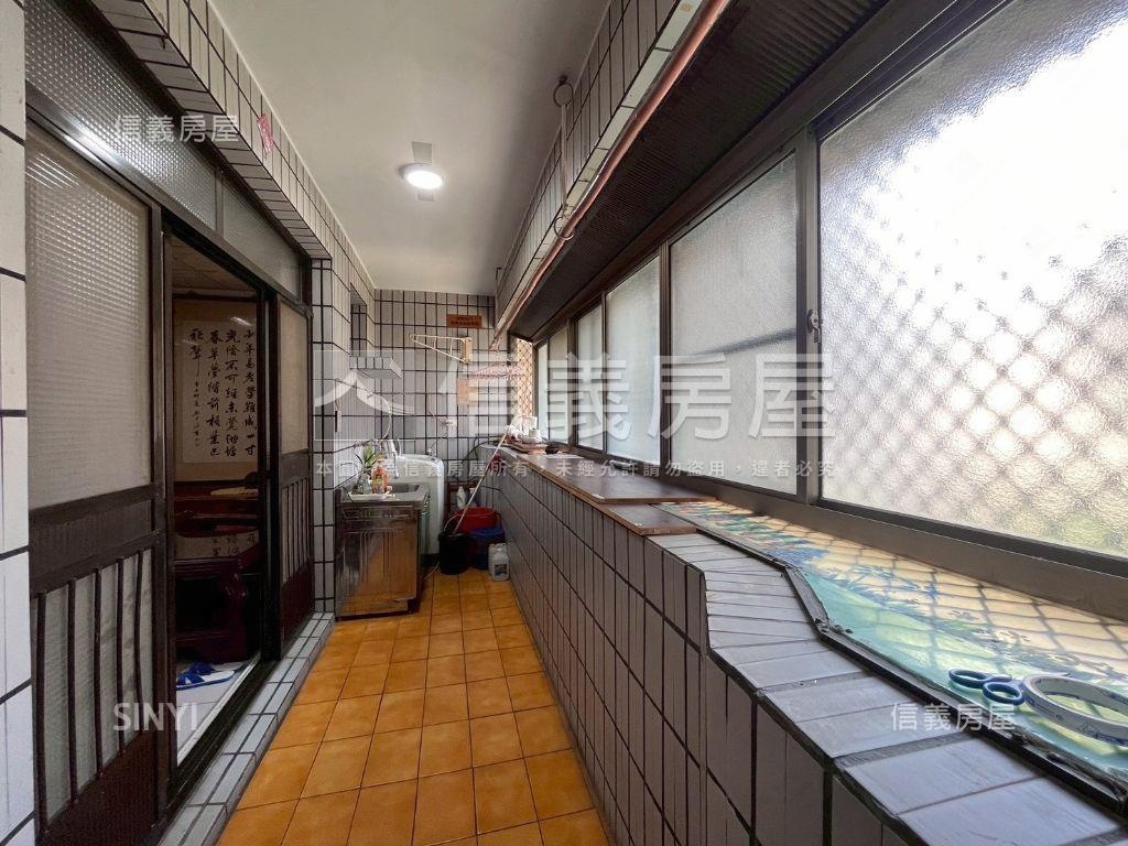 楠梓巷弄近商圈溫馨大四房房屋室內格局與周邊環境