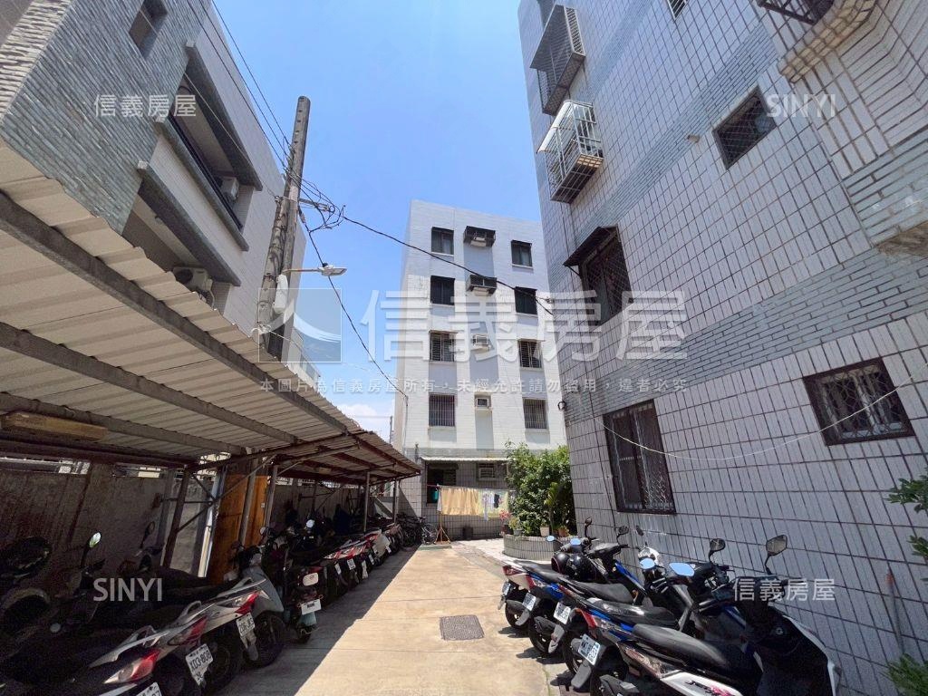楠梓巷弄近商圈溫馨大四房房屋室內格局與周邊環境