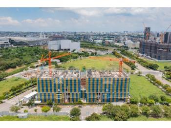 中央公園二房平車小賠出場