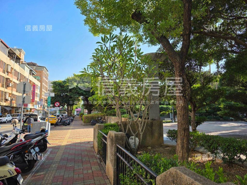 面公園捷運公寓房屋室內格局與周邊環境