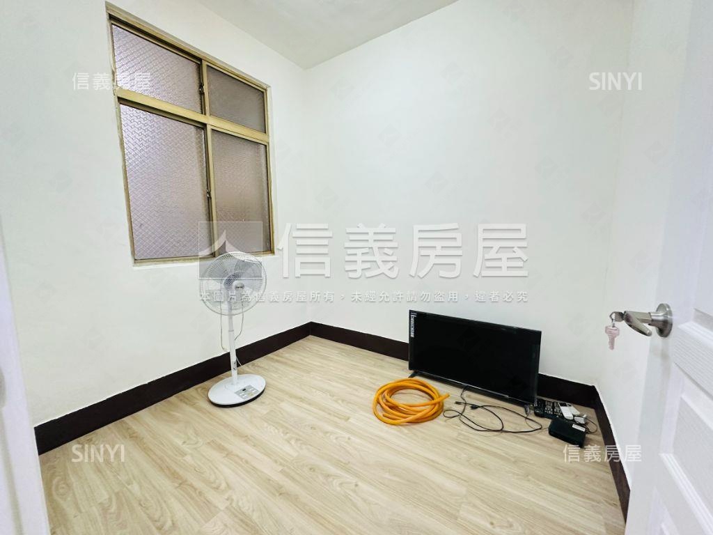 近市政段重劃區活巷美透天房屋室內格局與周邊環境