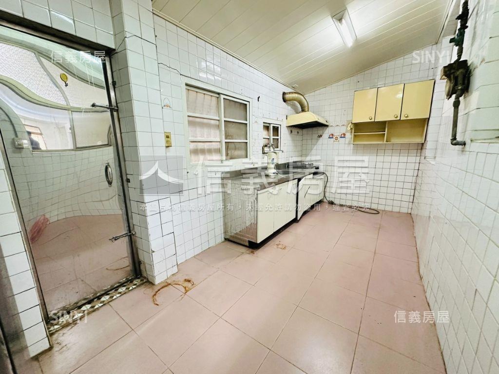 近市政段重劃區活巷美透天房屋室內格局與周邊環境