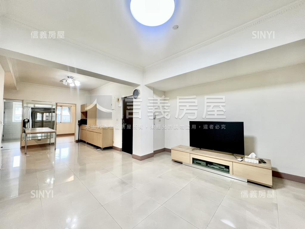 社區型方正公寓三樓房屋室內格局與周邊環境