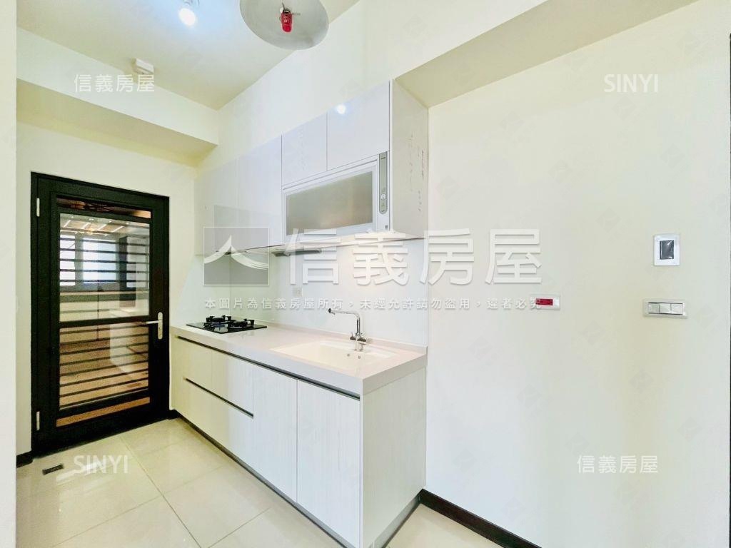 弘文旁！久樘臻悅三房平車房屋室內格局與周邊環境