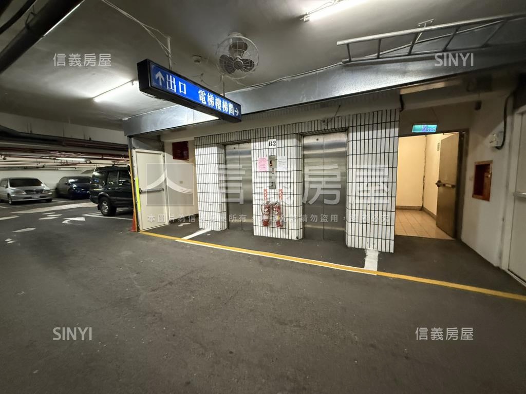 專約南京世紀Ｂ２大車位房屋室內格局與周邊環境