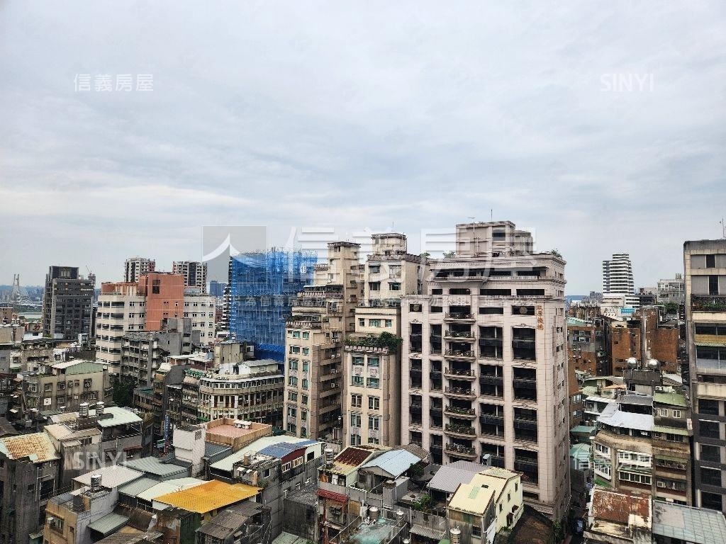 近捷運景觀時尚大器客廳房屋室內格局與周邊環境