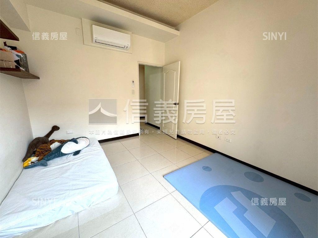 太子龍三房車位房屋室內格局與周邊環境