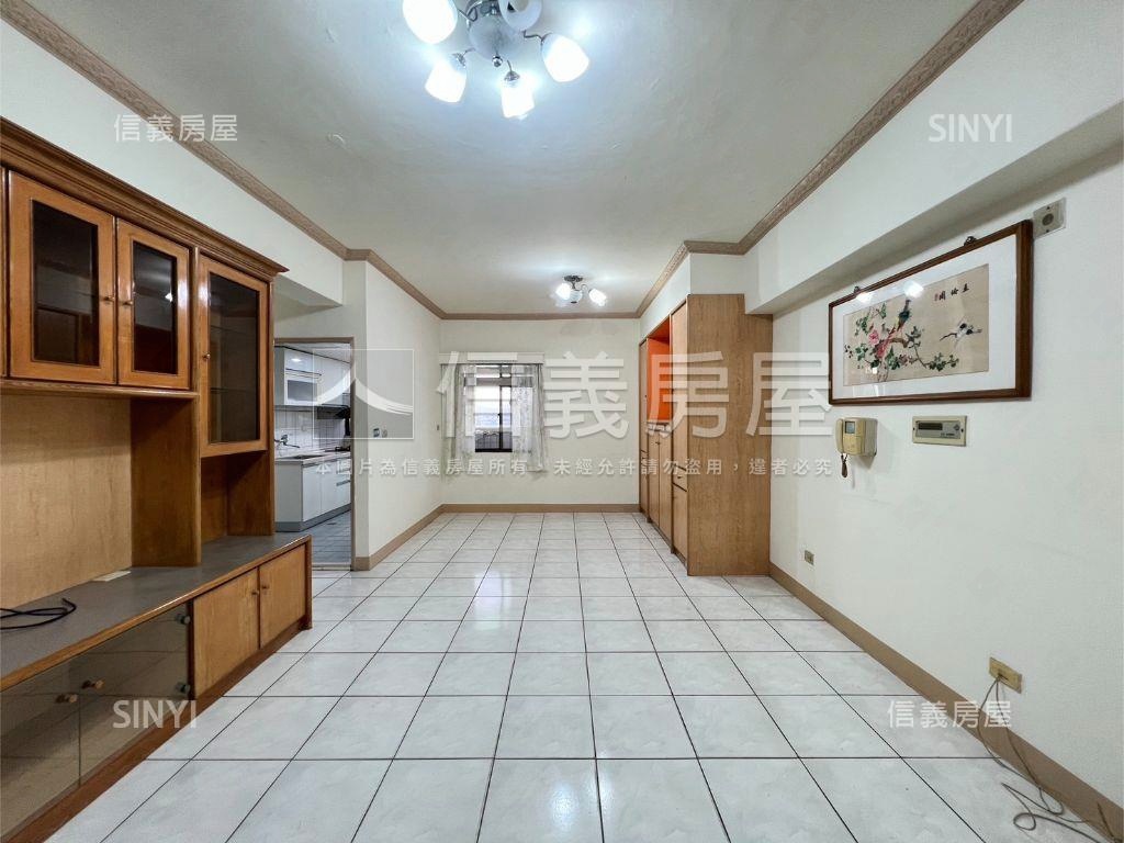 近海山站三房附車位房屋室內格局與周邊環境