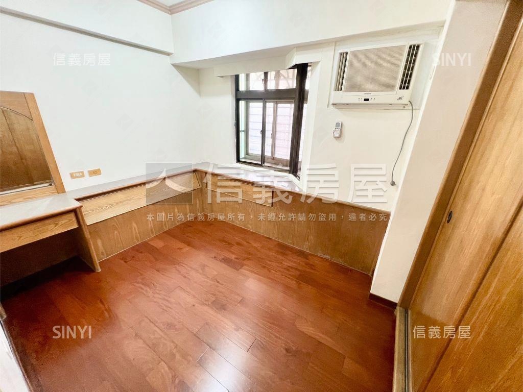 近海山站三房附車位房屋室內格局與周邊環境