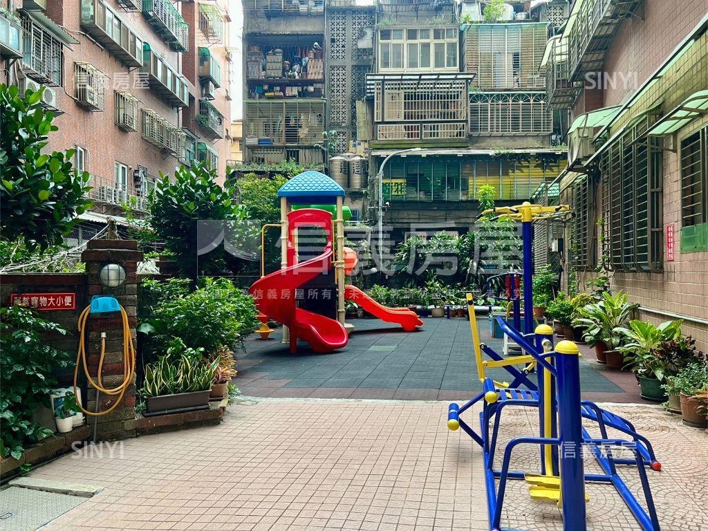 近海山站三房附車位房屋室內格局與周邊環境