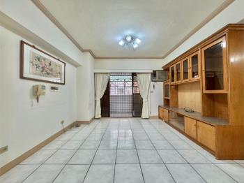 捷運板南海山三房附車位