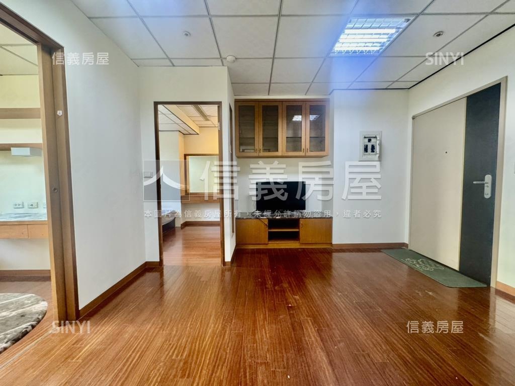 天河採光溫馨２房美宅房屋室內格局與周邊環境