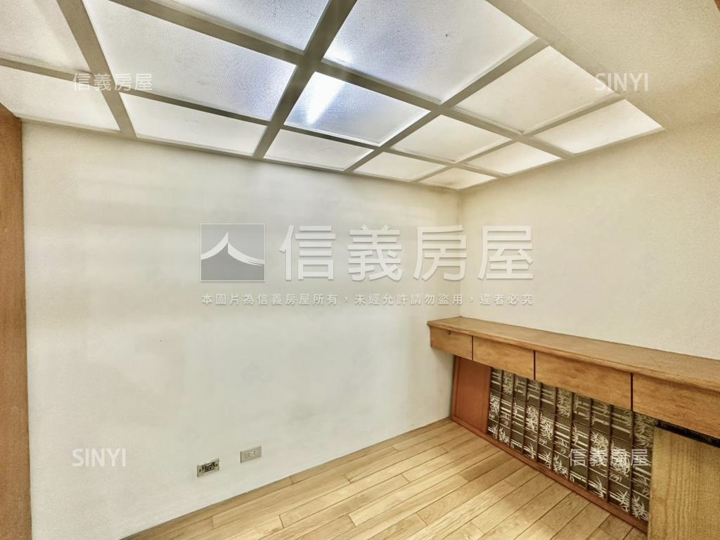 北區火車站周邊電梯美三房房屋室內格局與周邊環境