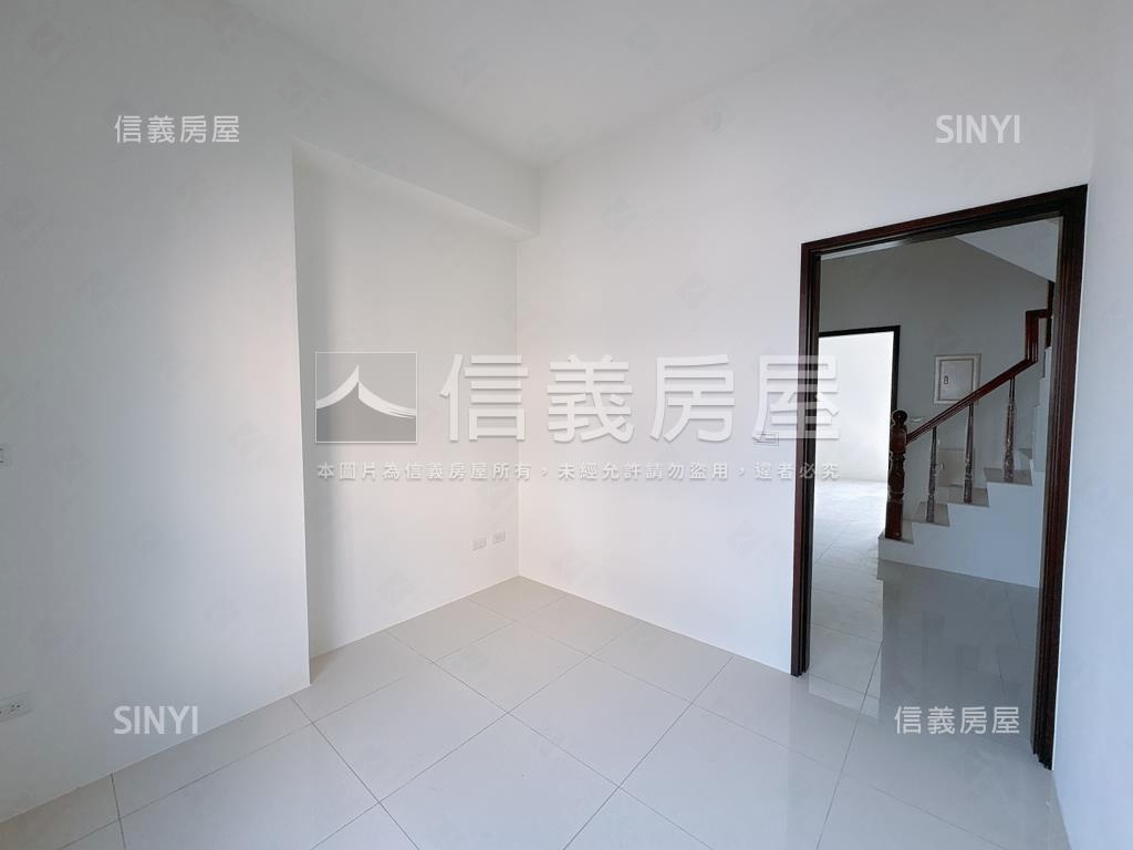 全新完工超值朝南臨路墅Ｃ房屋室內格局與周邊環境