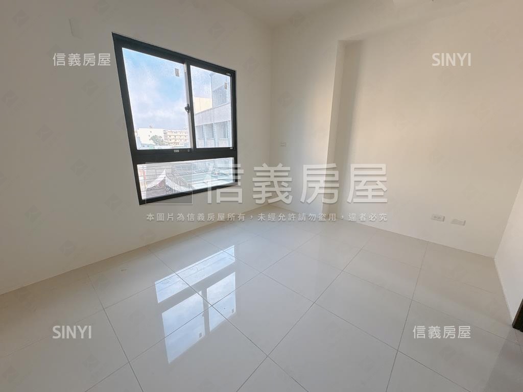 全新完工超值朝南臨路墅Ｃ房屋室內格局與周邊環境