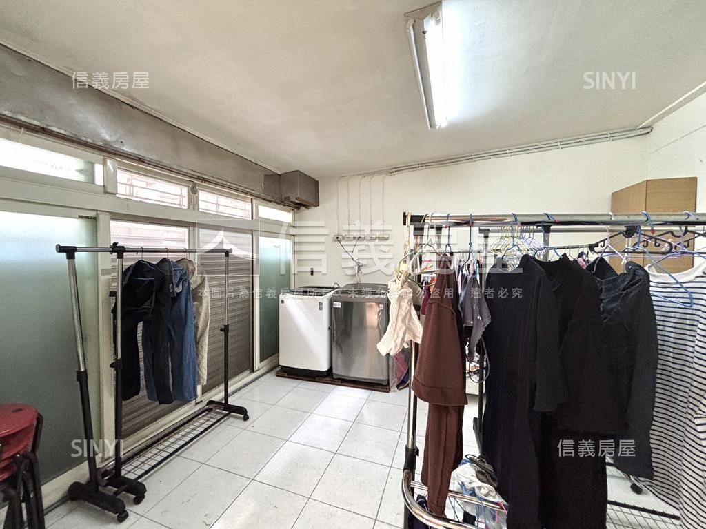 稀有大直公寓一樓房屋室內格局與周邊環境