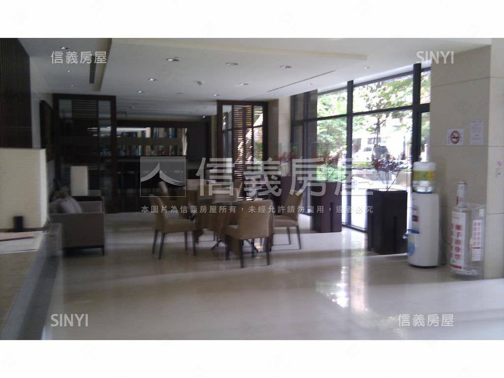 江翠上上願音樂公園２房房屋室內格局與周邊環境