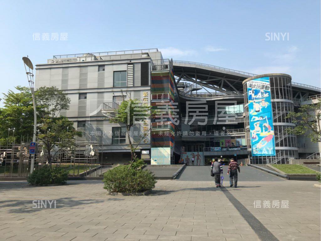 小資美妝雙面採光２房房屋室內格局與周邊環境