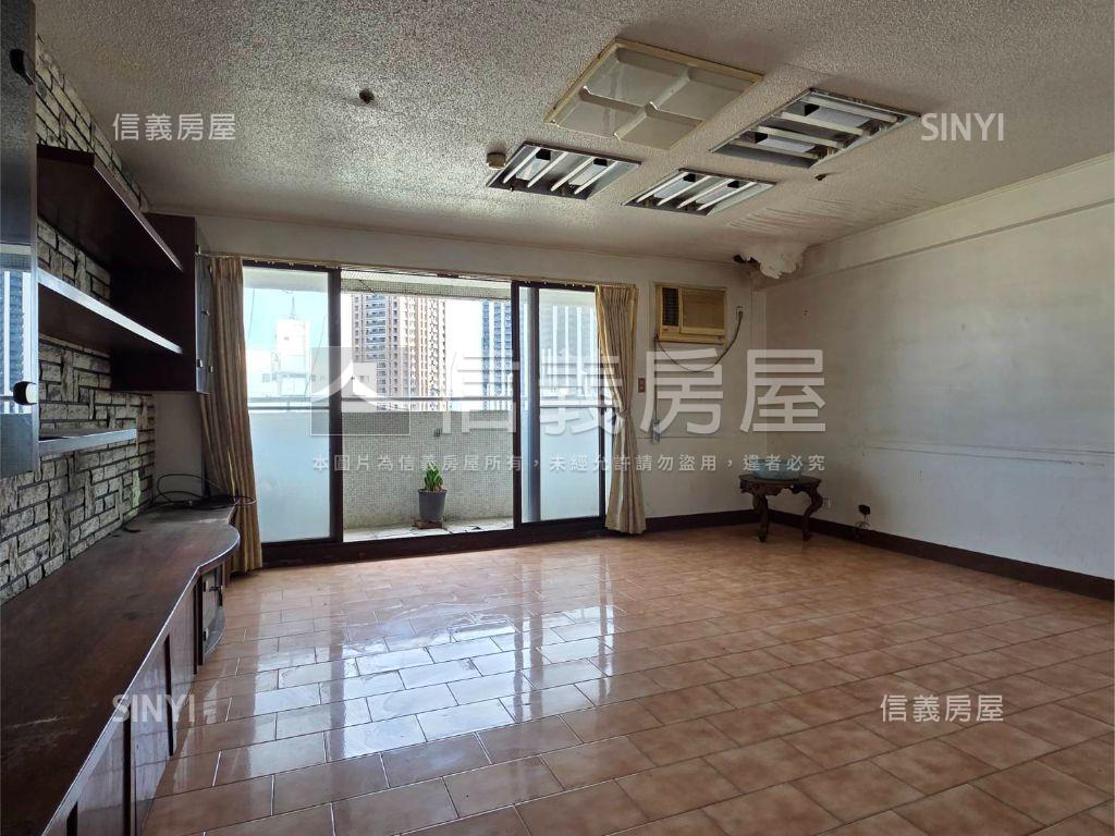 三多商圈高樓景觀三房房屋室內格局與周邊環境