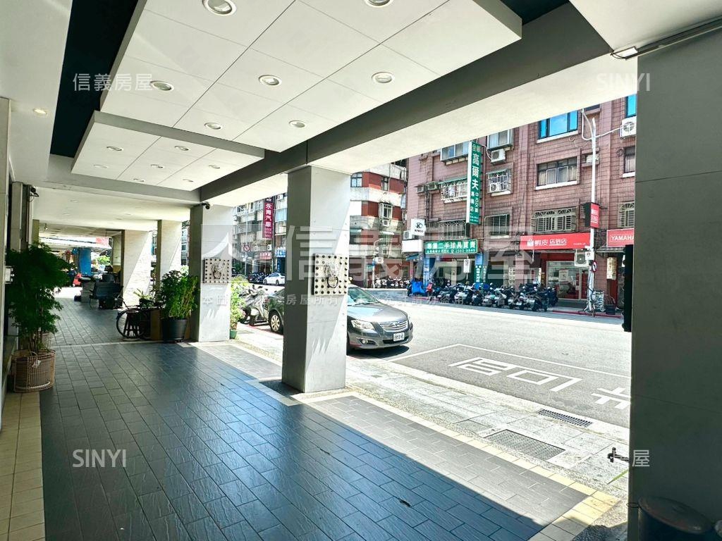 正吉林路金店面４房屋室內格局與周邊環境