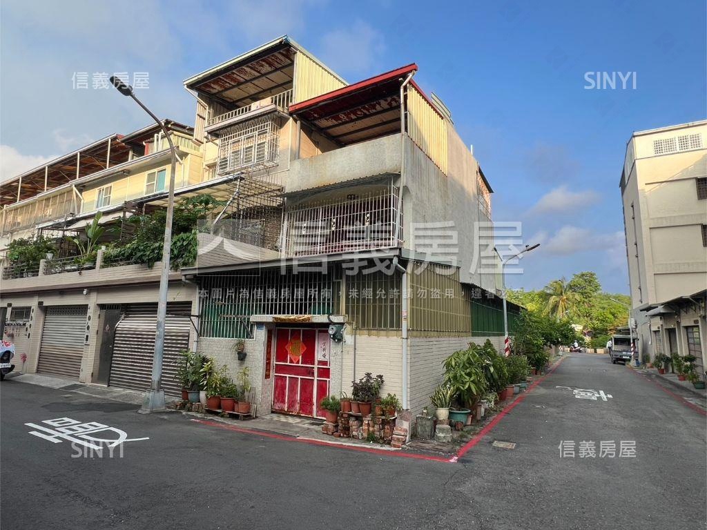 左營大路邊間透天房屋室內格局與周邊環境