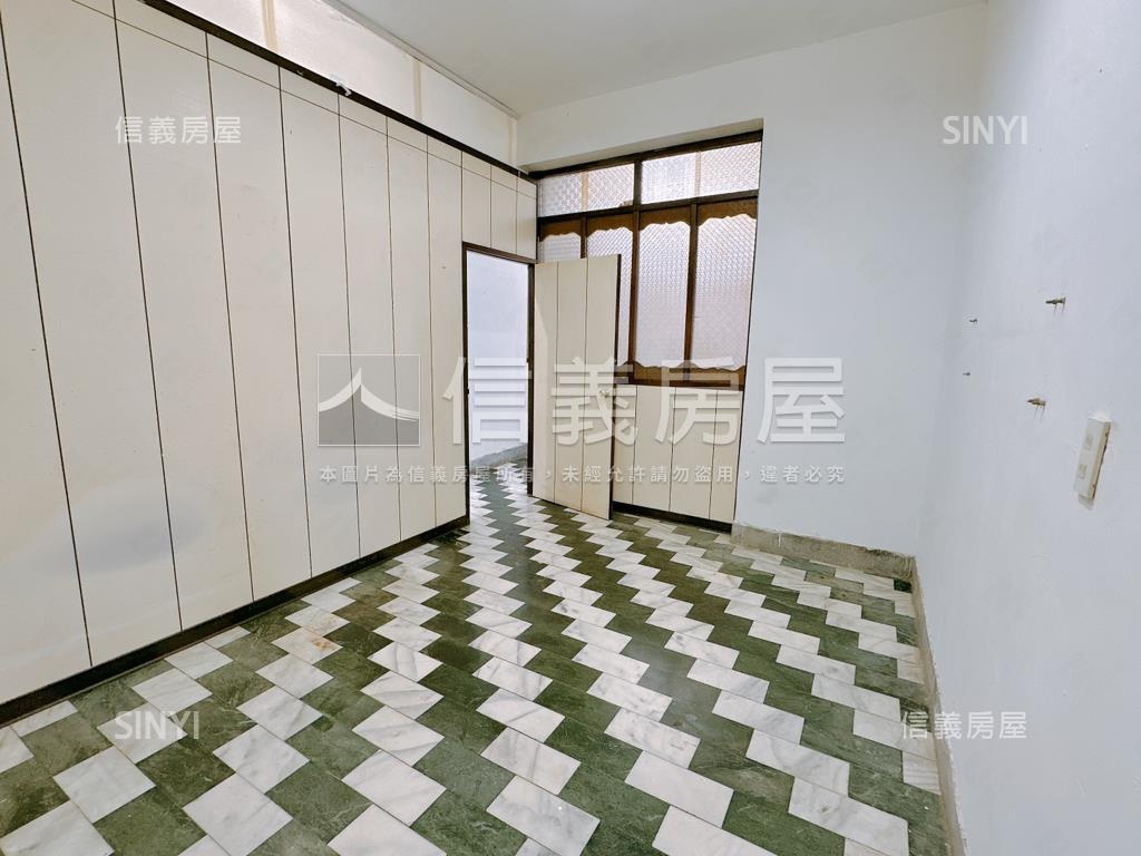 近菜寮站邊間三樓房屋室內格局與周邊環境
