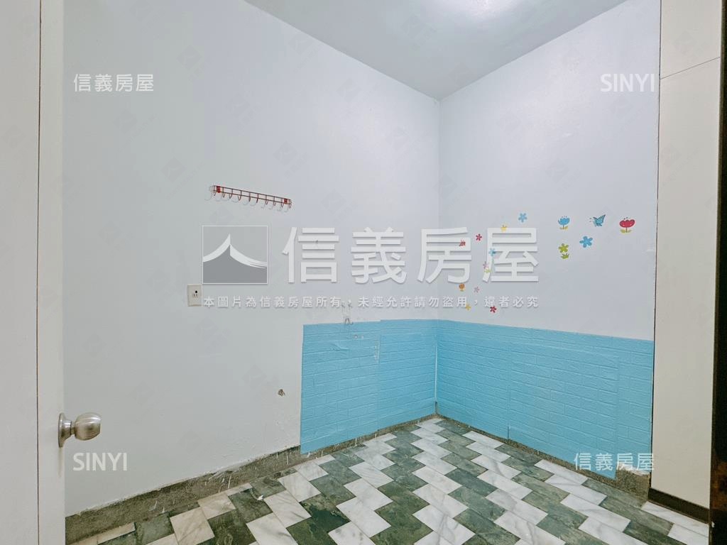 近菜寮站邊間三樓房屋室內格局與周邊環境