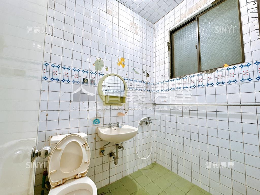 近菜寮站邊間三樓房屋室內格局與周邊環境