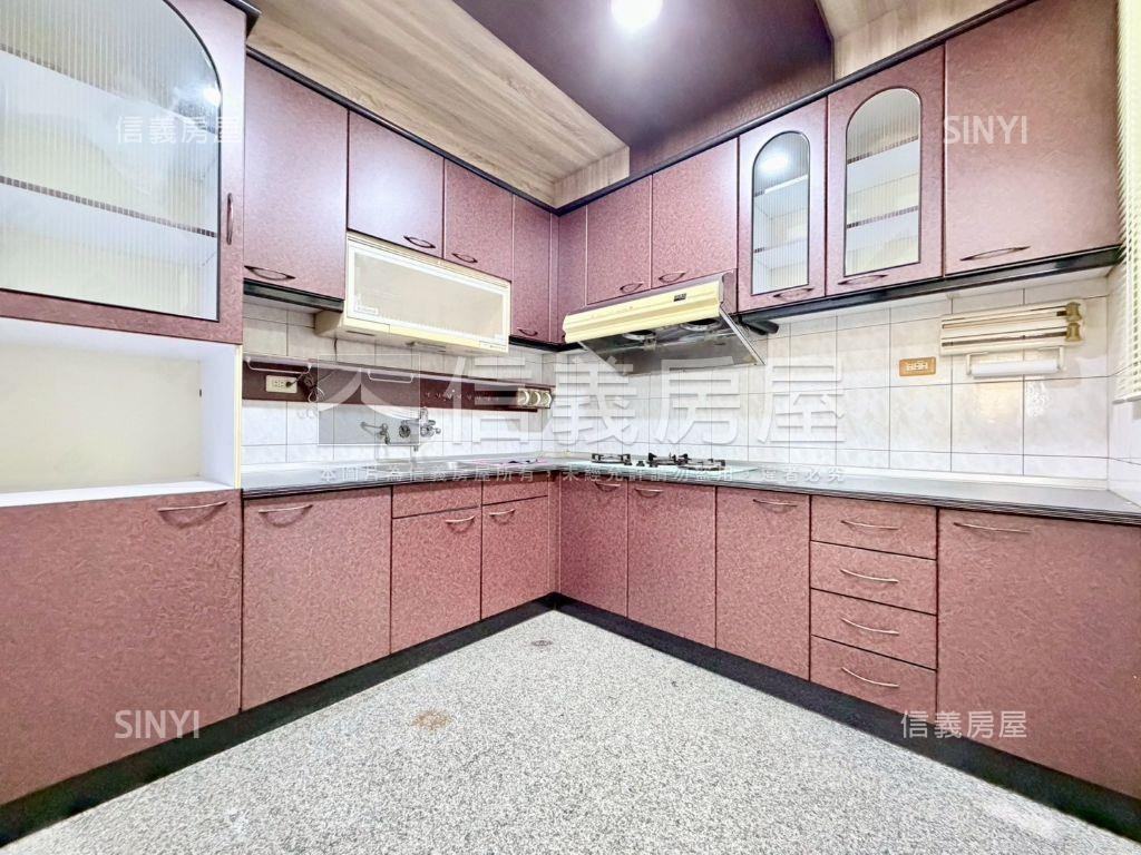 安南區｜金鑽住商合一美透房屋室內格局與周邊環境