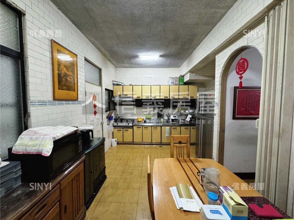 科工館輕軌旁面寬巷透房屋室內格局與周邊環境