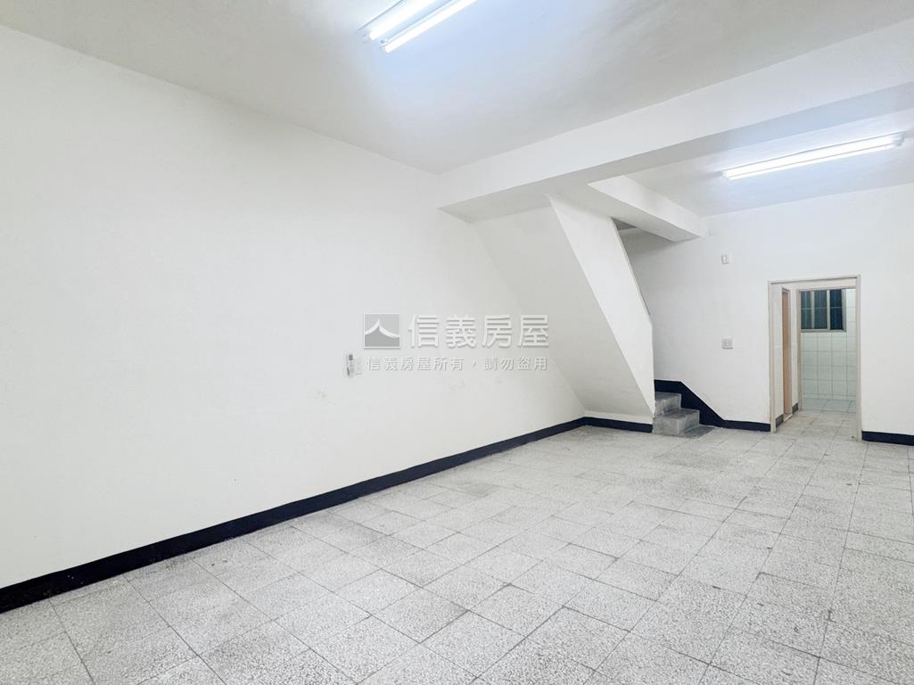 漢生東路透天房屋室內格局與周邊環境
