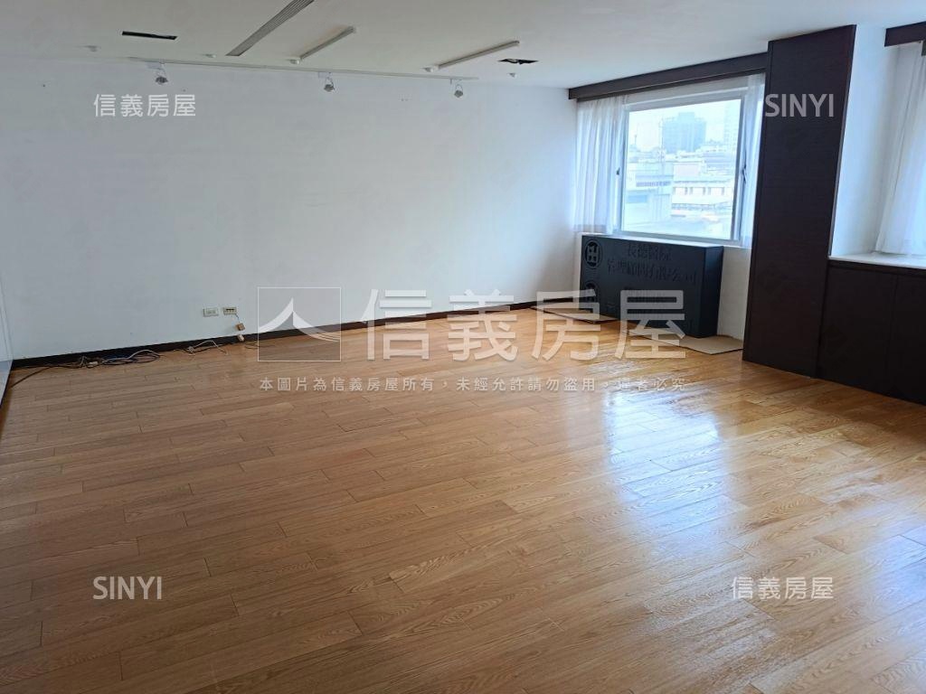 松江長安角間辦公房屋室內格局與周邊環境