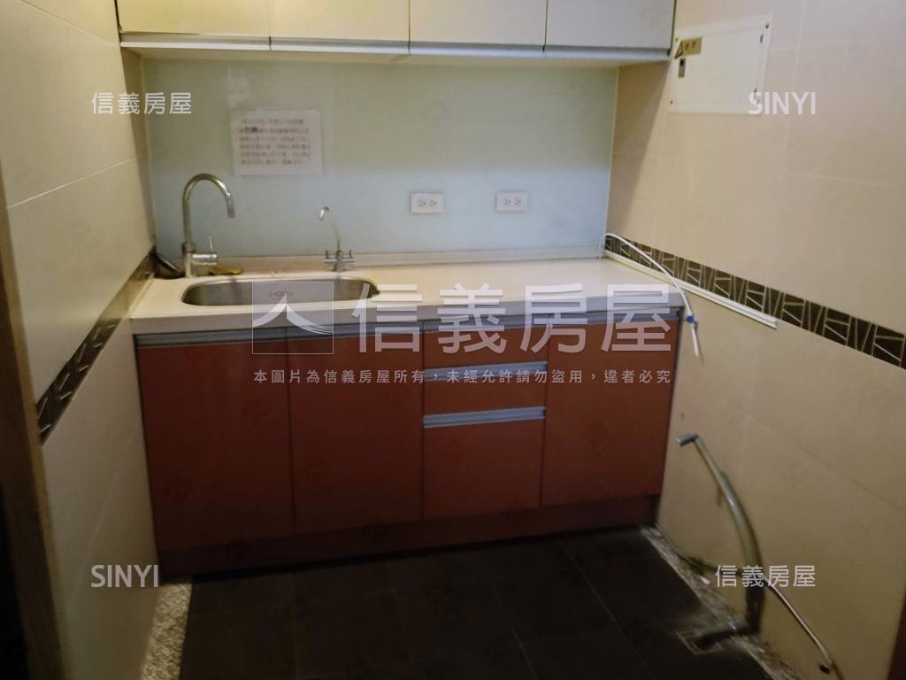 松江長安角間辦公房屋室內格局與周邊環境