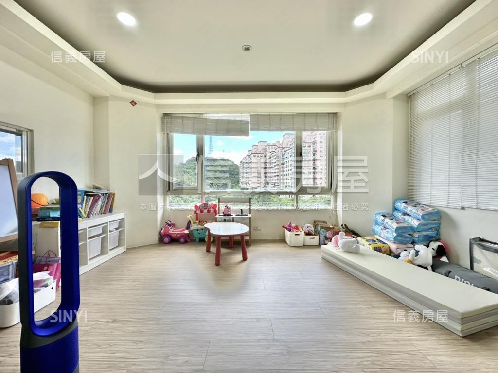 小資之愛◇美麗湖畔精美屋房屋室內格局與周邊環境