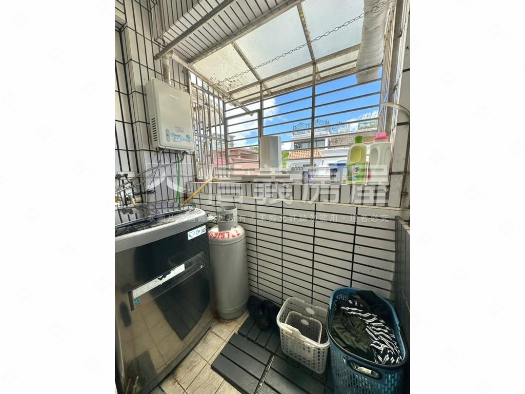 小資之愛◇美麗湖畔精美屋房屋室內格局與周邊環境