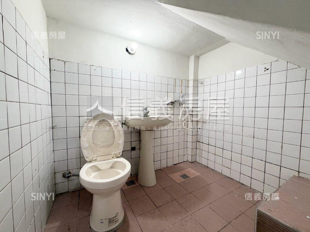 帥！太平活路透天有整理房屋室內格局與周邊環境