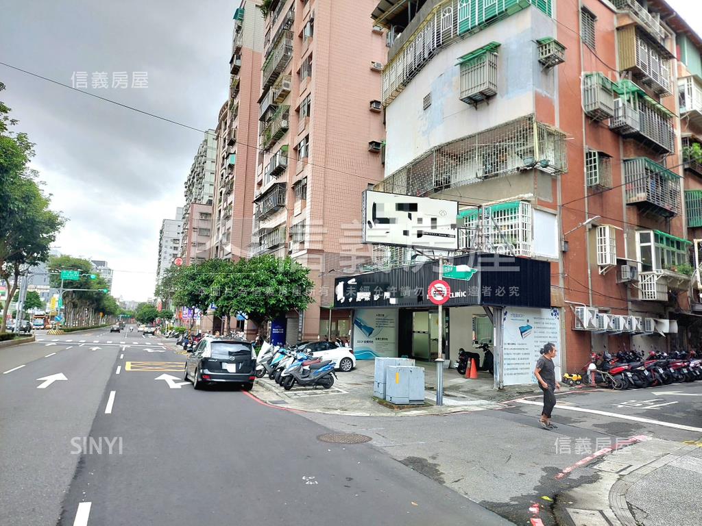 中華路面寬【三角窗店面】房屋室內格局與周邊環境